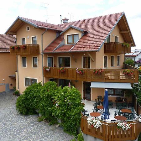 Gasthof-Pension-Metzgerei Jäger Michelsneukirchen Exterior foto